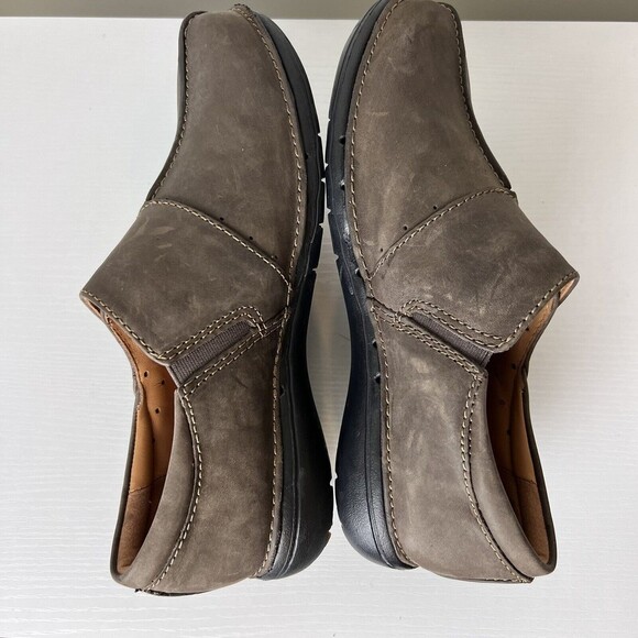 Clarks‎ Slip On Women's Un Loop Ave Taupe Size 7 26168671 - Picture 5 of 8